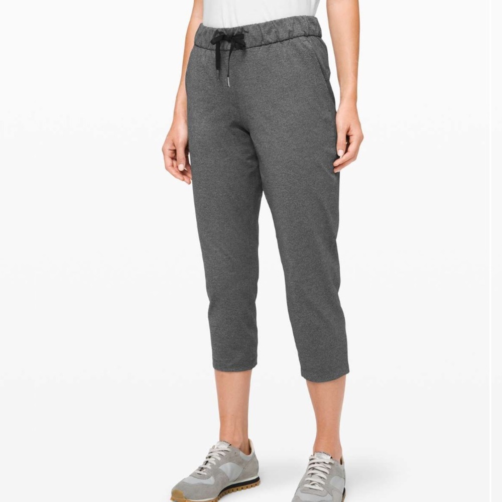 Lululemon Gray On the Fly Cropped Pant with Drawstring | Size 10, 23” Inseam EUC